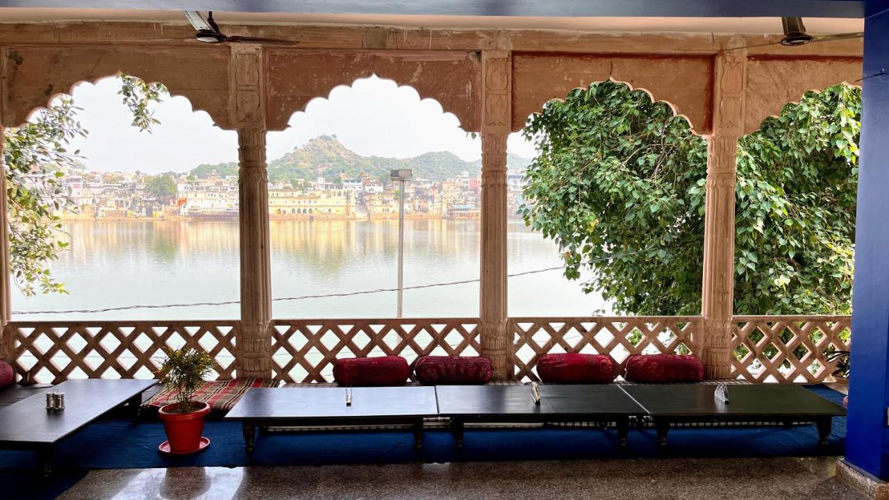 Radhika Palace Hotel Pushkar Esterno foto